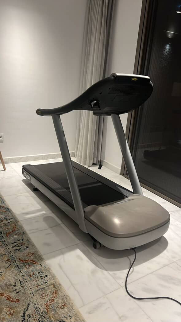 Technogym Jog Treadmill 500 LED