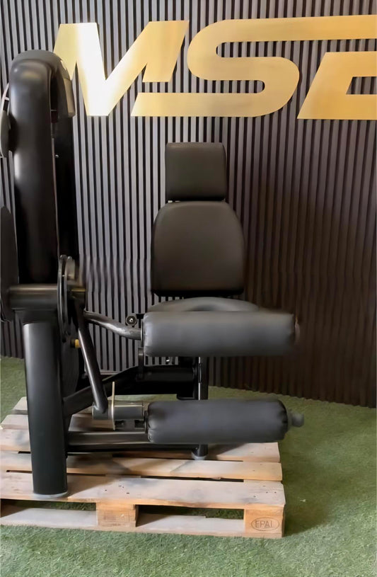 Technogym Selection Line – Leg Curl M990