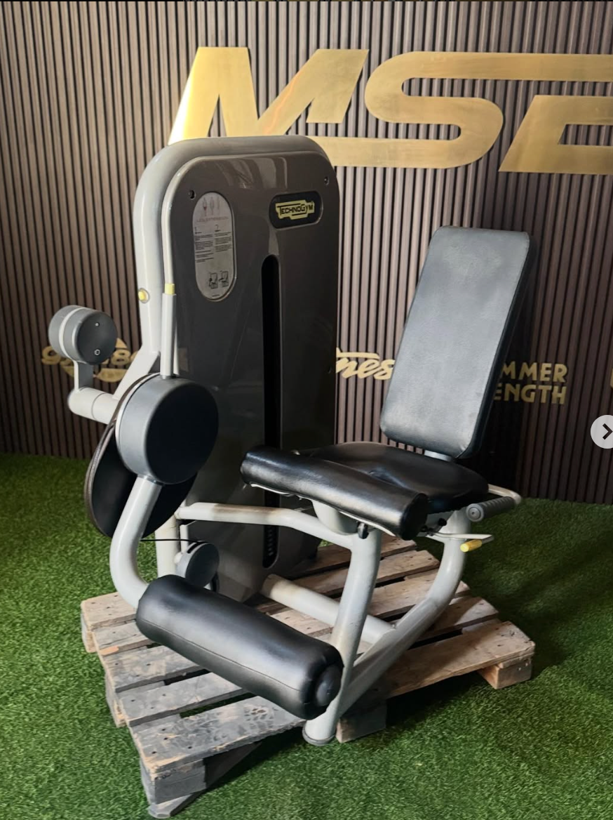 Technogym Element+ Leg Extension Machine