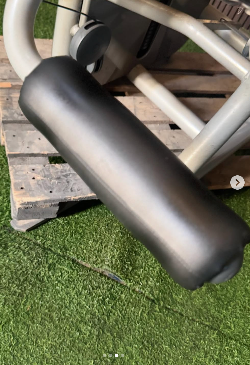 Technogym Element+ Leg Extension Machine