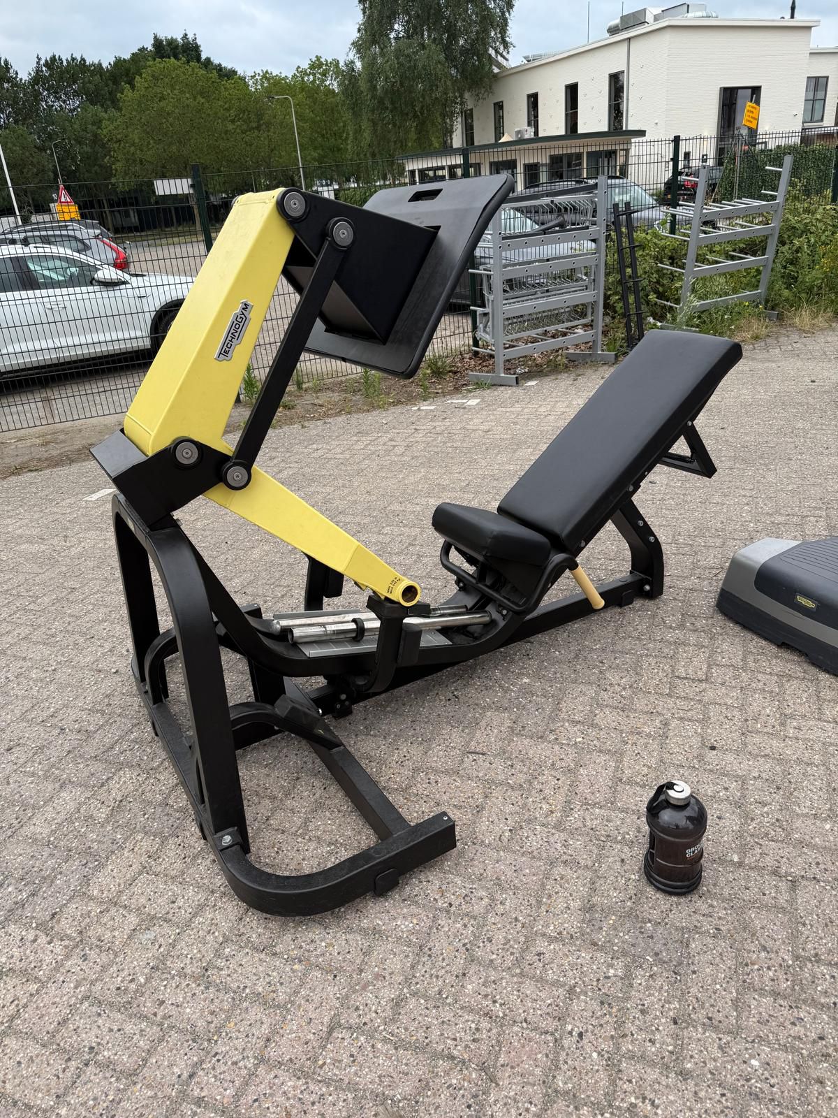 PURE STRENGTH Technogym Leg Press