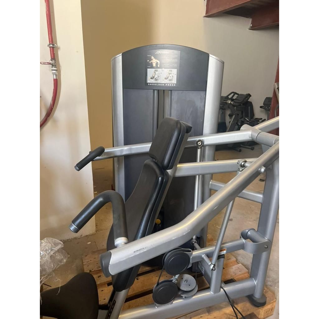 Life Fitness Signature Shoulder Press