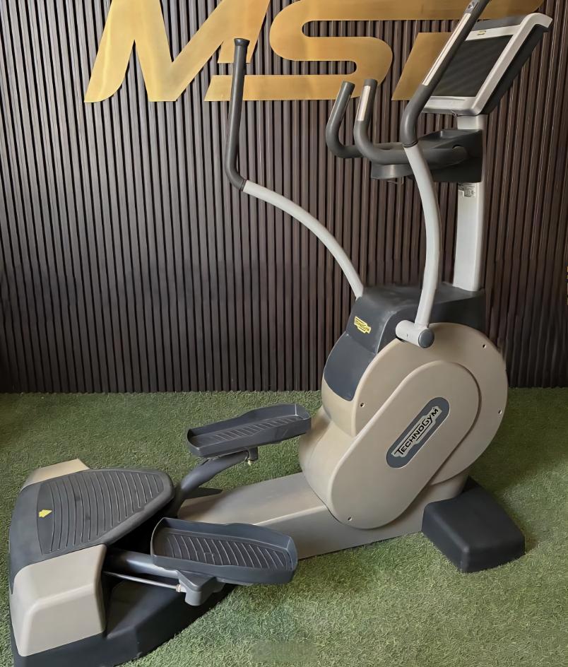 Technogym Crossover – Visio Web Touchscreen