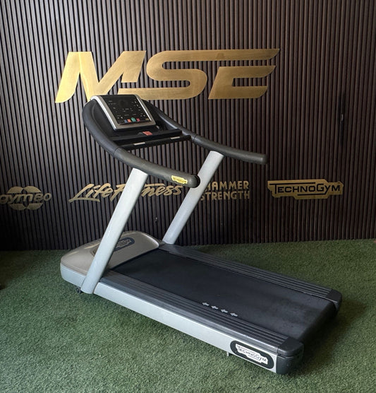 TECHNOGYM JOG TREADMILL 700 LED