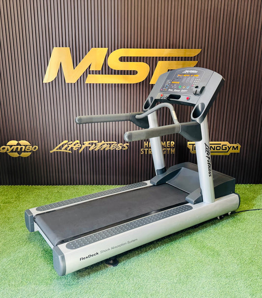 Intigritiy  Life Fitness 95 Treadmill