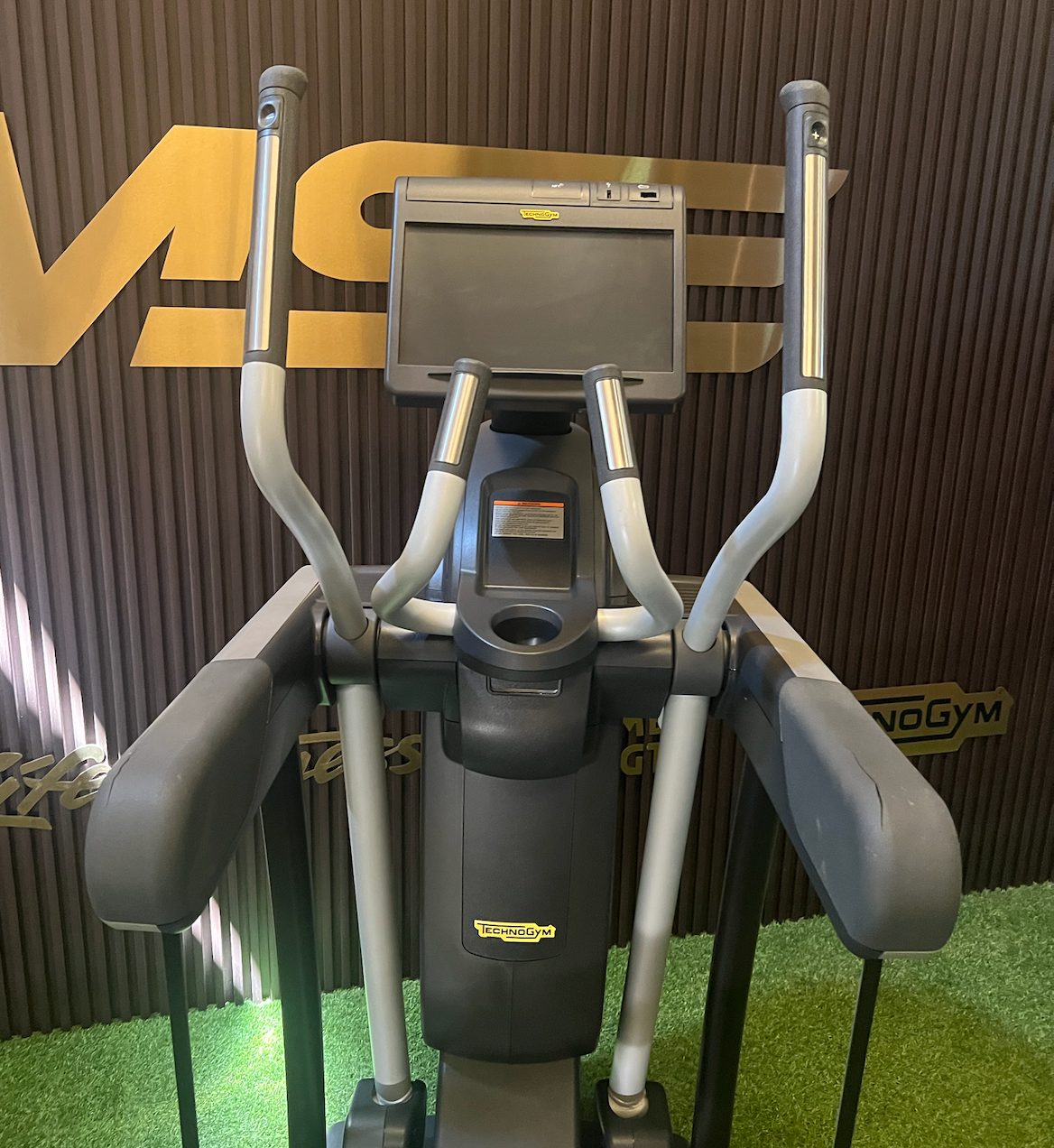 Technogym Vario  Black Line Unity Touch Screen !!!