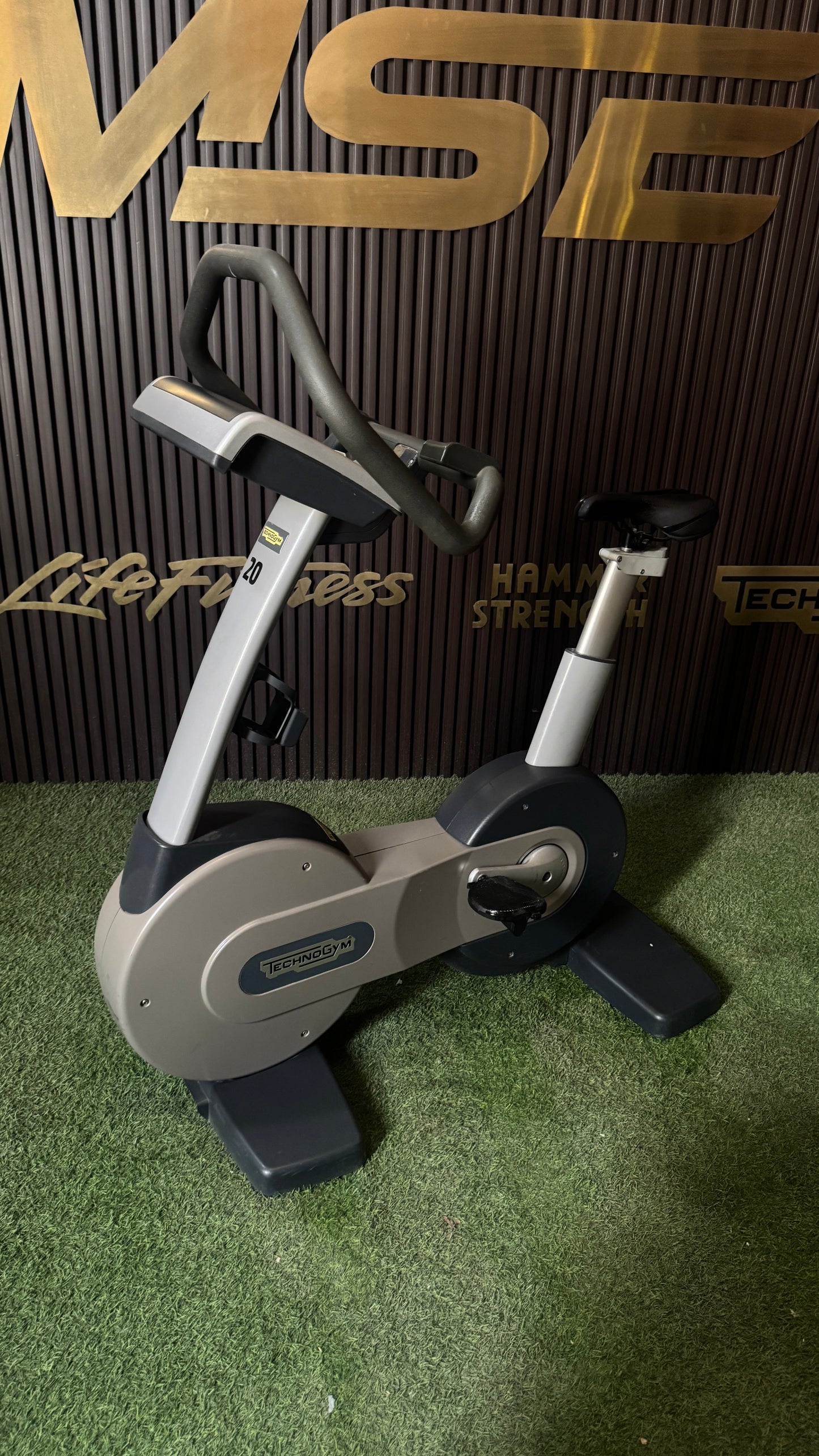 Technogym Bike 500 SP Excite – Upright Bike