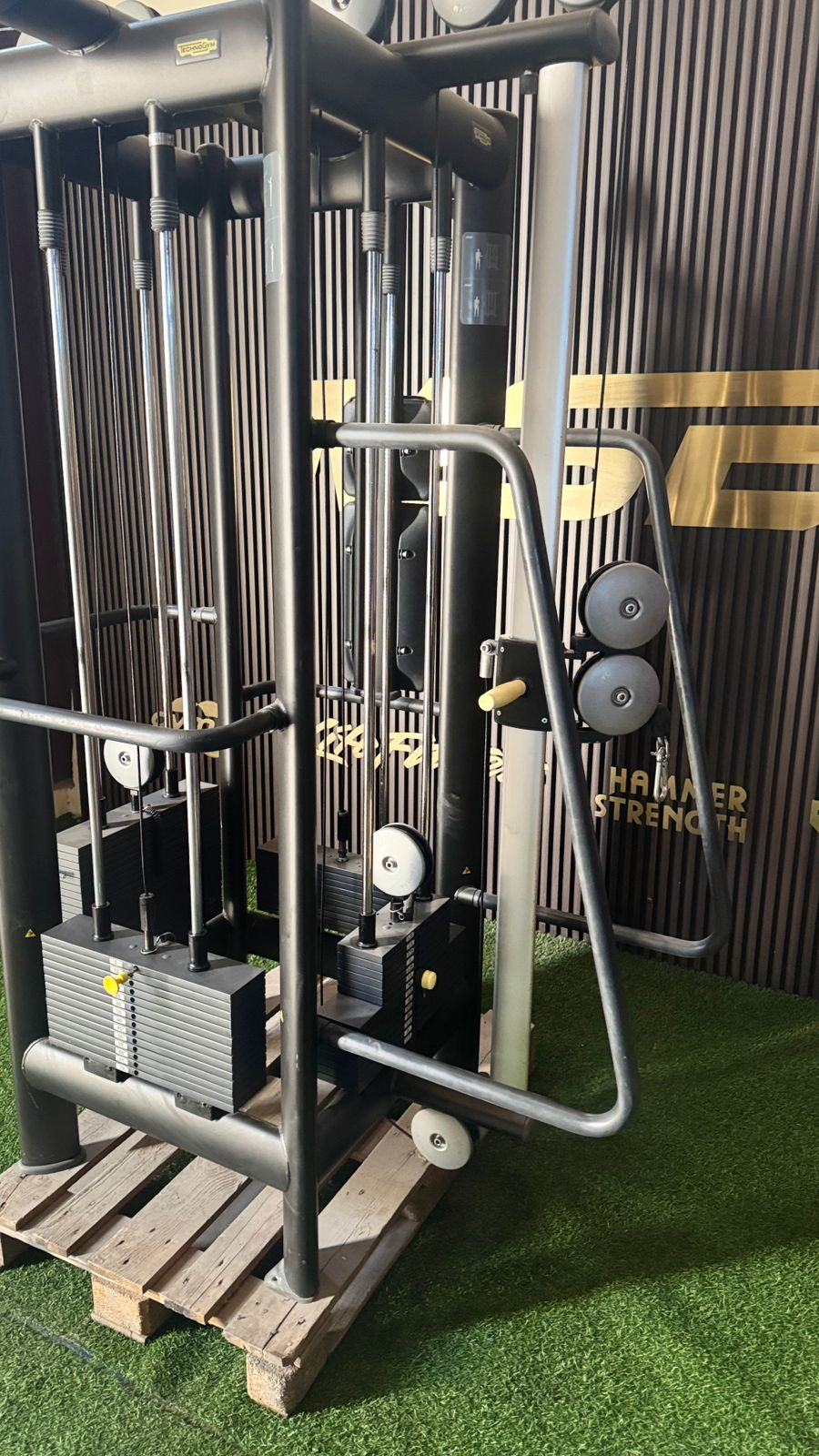 Technogym Cable Jungle – Multi Station Cable Machine